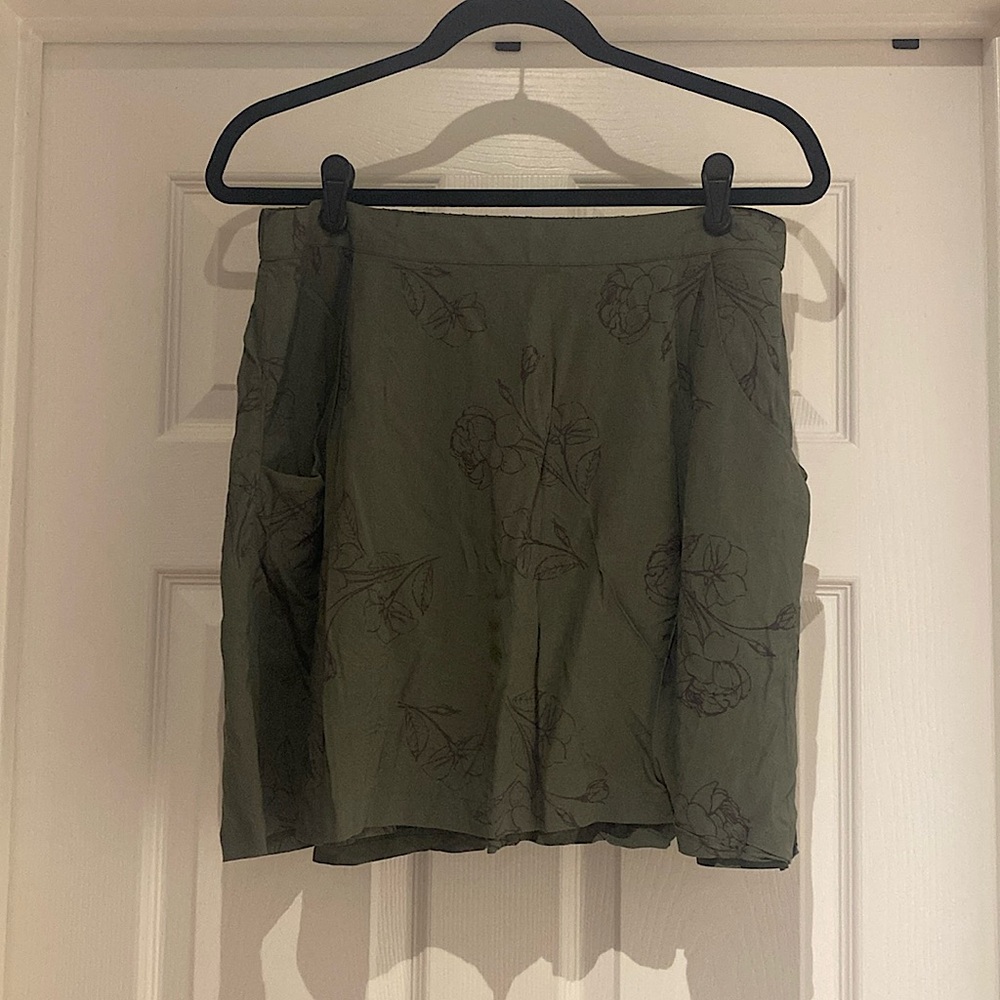 Green skirt